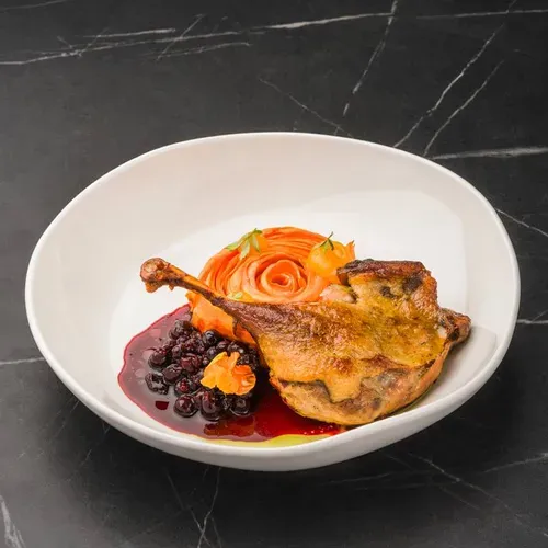 Pulpă de rață confit